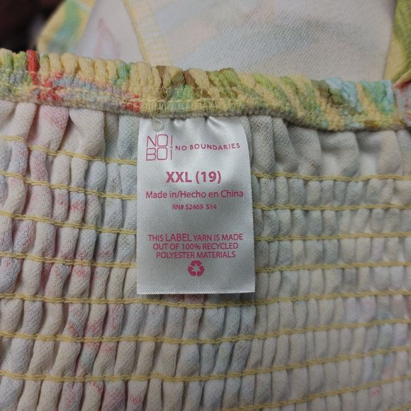 NO BO | No Boundaries Women's Smocked Yellow Floral Cropped Tank Top XXL (19) - Picture 3 of 3